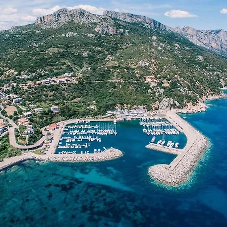 Con Giardino E Vista Mare * سانتا ماريا نافاريز