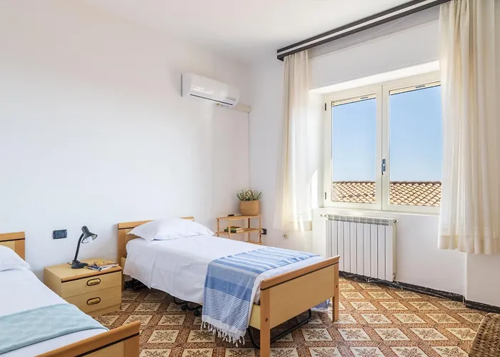 Con Giardino E Vista Mare *