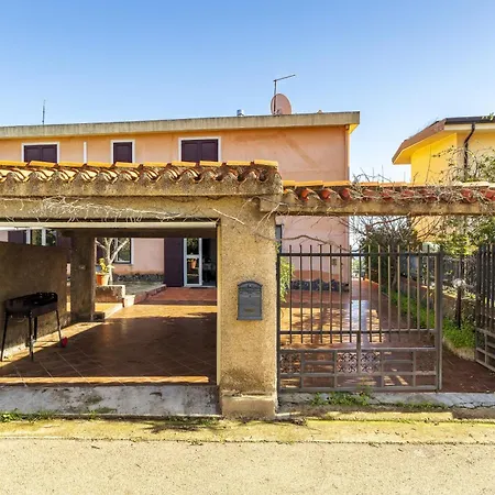 Con Giardino E Vista Mare דירה סנטה מריה נברזה
